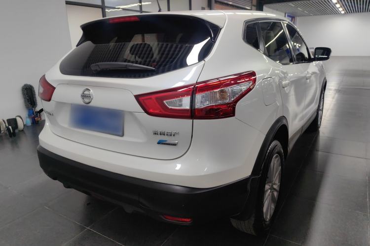 Used Nissan Qashqai 2016 2.0L CVT Elite Edition Rear Right 45 Deg