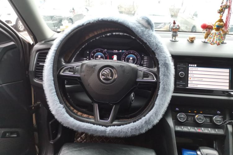 Used Skoda Kodiaq 2019 Facelifted TSI330 7-Seater Two-Wheel-Drive Luxury Enjoyment Edition China VI Standard
