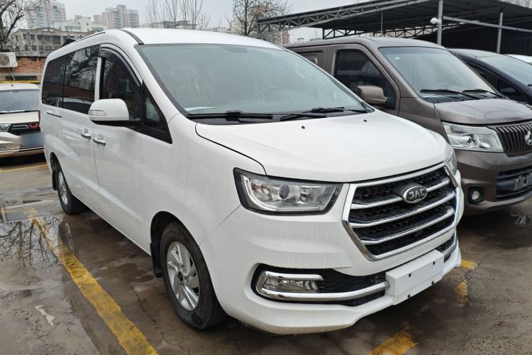 Used JAC Refine M4 2016 2.0L Manual Luxury Version