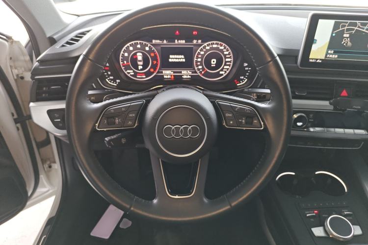 Used Audi A4L 2019 40 TFSI Fashion Edition China VI Emission Standard
