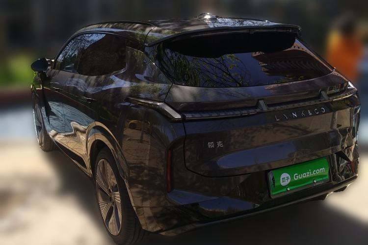 Used Lynk & Co 08 EM-P 2025 120km Long-Range Halo Rear Left 45 Deg