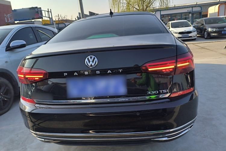 Used Volkswagen Passat 2020 330TSI Luxury Edition China VI