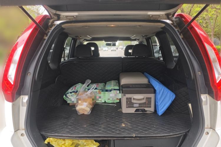 Used Nissan X-Trail 2012 2.5L CVT Luxury Edition 4WD Trunk