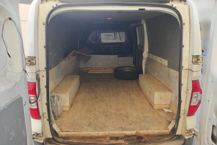 Used SAIC MAXUS EV30 2021 Pure Electric Smart Logistics Expert with Long Wheelbase—CATL