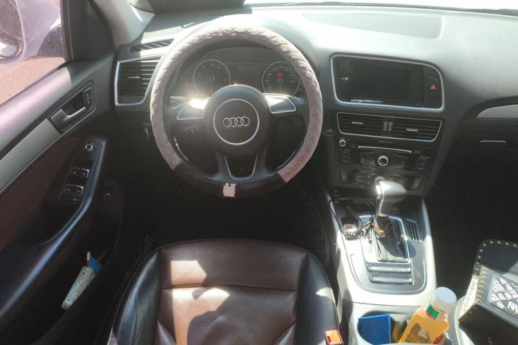 Used Audi Q5 2017 Plus 40 TFSI Ambition Model Steering Wheel