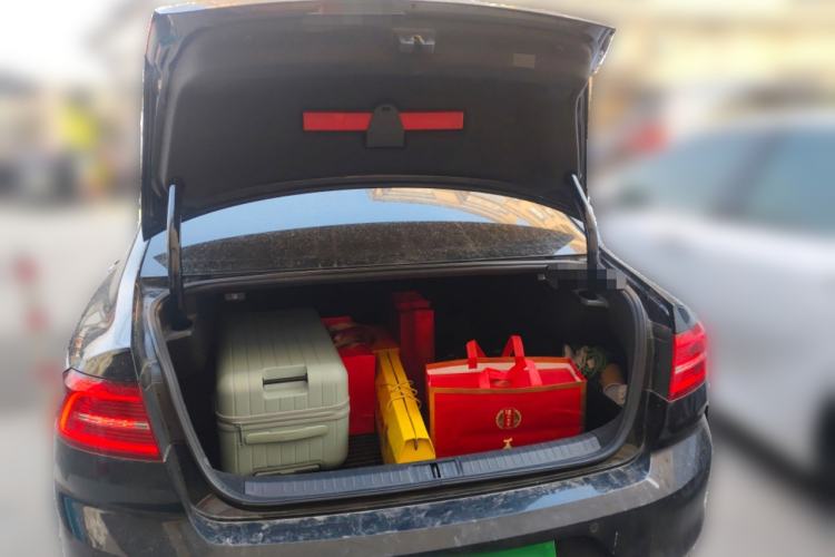 Used Volkswagen Magotan 2018 380TSI DSG Luxury Model Trunk