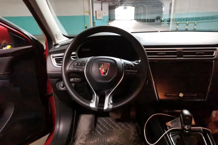 Used Roewe i5 2020 1.5L Automatic 4G Connect Luxury Flagship Edition