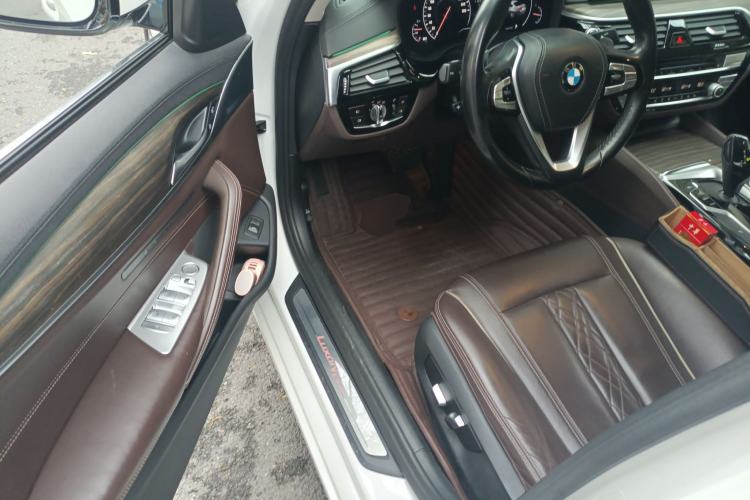 Used BMW 5 Series 2019 530Li Leading Model Luxury Package
