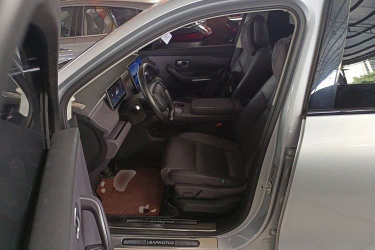 Used Leapmotor C16 2024 Pure Electric 520 Deluxe Edition