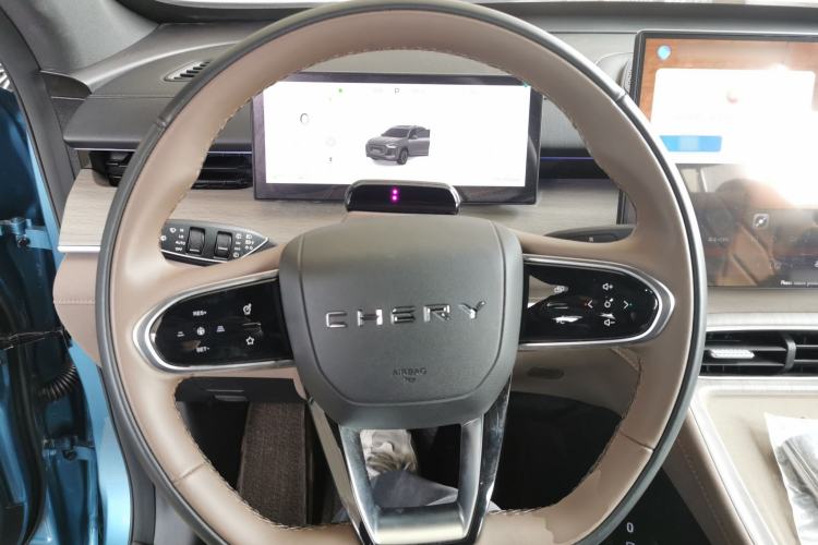 Used Chery Tiggo 8 PLUS C-DM 2025 1.5T 116 km Prestige Version 5 Seats
