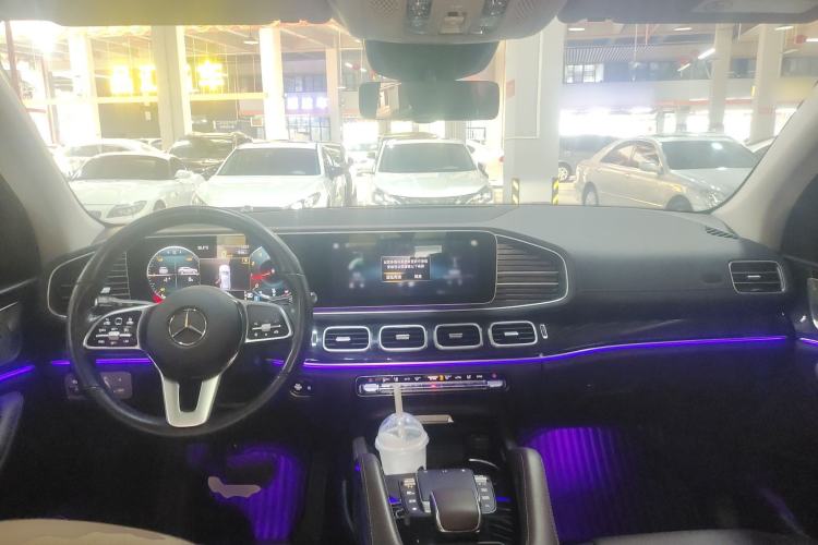 Used Mercedes-Benz GLE 2022 Refreshed GLE 350 4MATIC Dynamic Edition Center Console