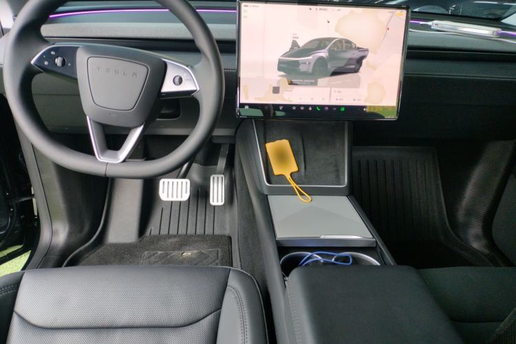 Used Tesla Model Y 2025 Rear-Wheel-Drive Version
