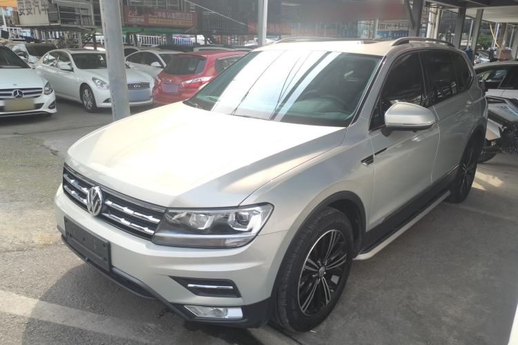 Used Volkswagen Tiguan L 2019 Updated Version 330TSI Automatic Two-Wheel Drive Panoramic Comfort Edition China VI Standard