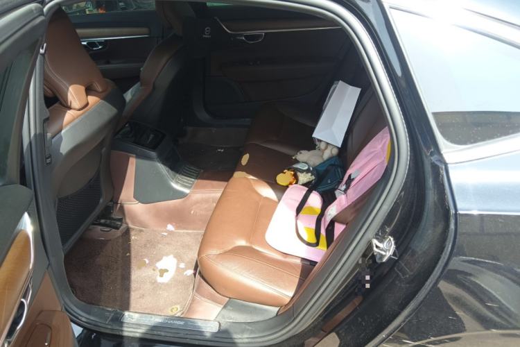 Used Volvo S90 New Energy 2021 T8 eDrive Hybrid Zhiyi Luxury Edition Left Rear Seat