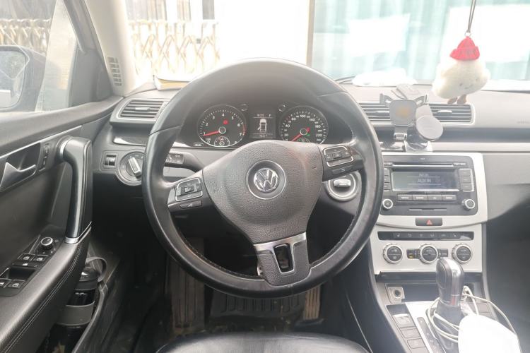 Used Volkswagen Magotan 2012 Revised 1.8TSI Luxury Version
