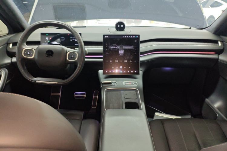 Used Nio ES8 2023 75 kWh Center Console