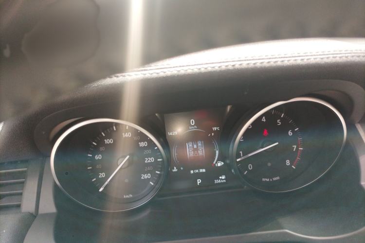 Used Land Rover Range Evoque 2018 240PS PURE Style Edition Instrument Cluster