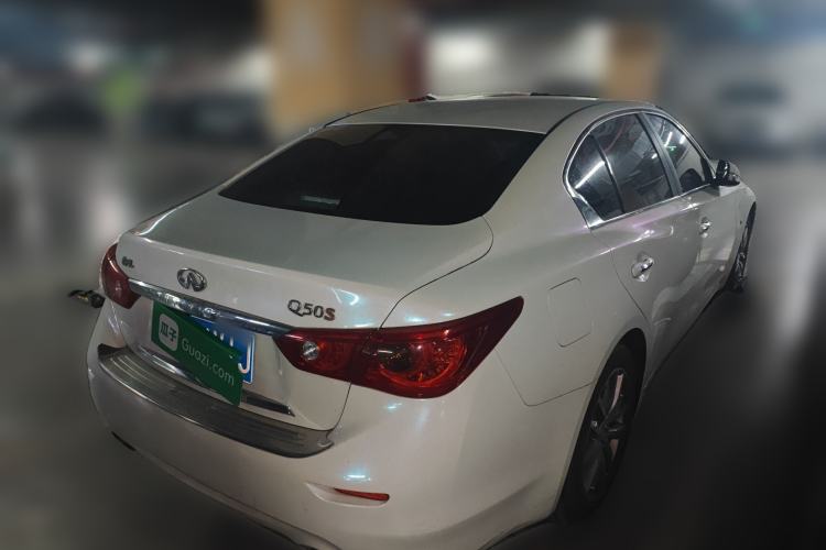 Used Infiniti Q50L 2015 2.0T Enjoyment Edition
