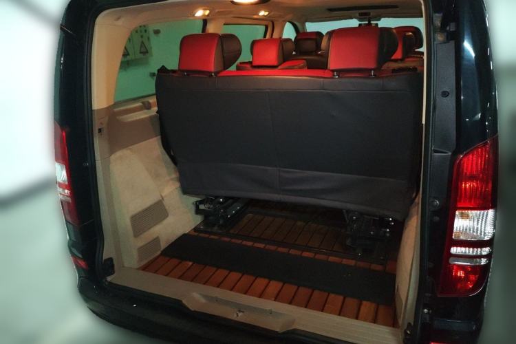 Used Mercedes-Benz Viano  Trunk