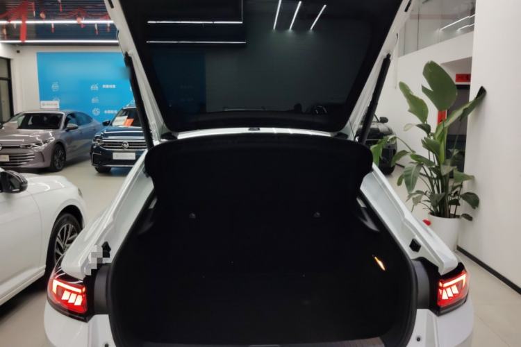 Used Volkswagen Lamando 2024 Lavida L 280TSI DSG Cool & Spicy Edition
