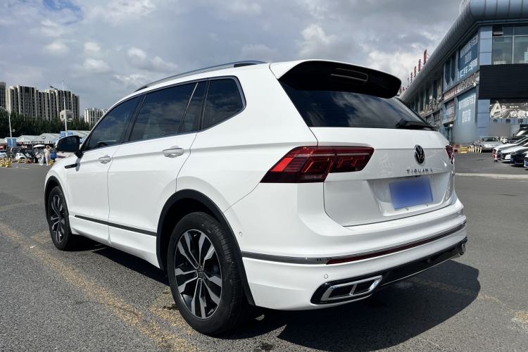 Used Volkswagen Tiguan L 2022 330TSI Automatic Two-Wheel Drive R-Line Enhanced Edition
