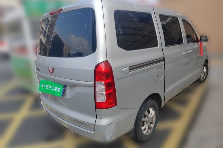 Used Wuling Hongguang V 2019 1.5L Standard Version China VI LAR
