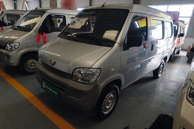 Used Wuling Zhiguang 2020 1.2L Van Utility Model China VI Emission Standard 2 Seats LSI