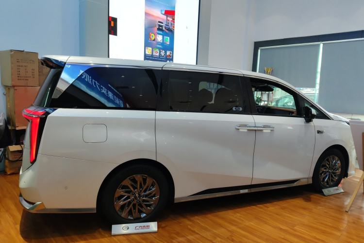 Used GAC Trumpchi Xiangwang M8 2025 Kunkun Series Ultra First-Class Cabin Exterior 10