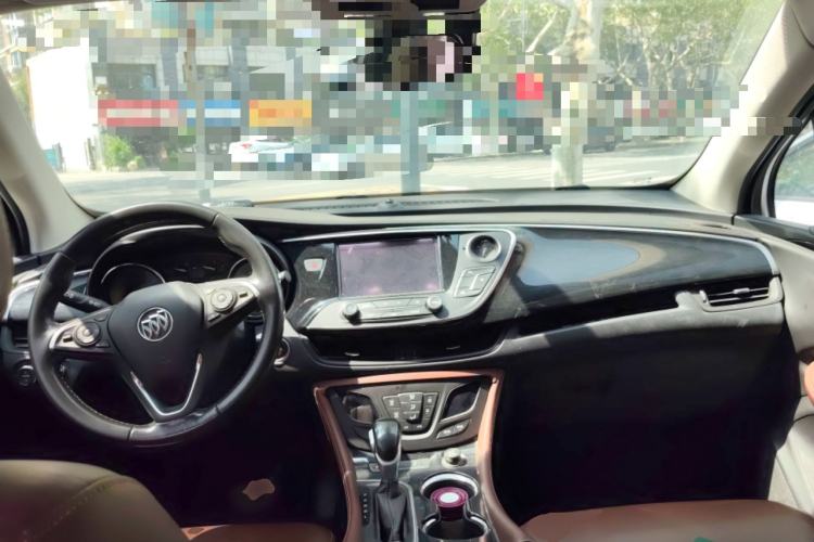 Used Buick Envision 2018 20T Two-Wheel Drive Luxury Model Center Console