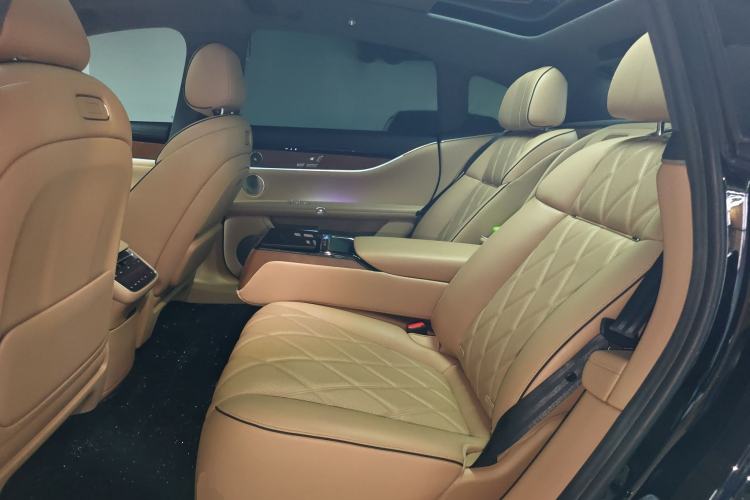 Used Hima Stelato S9 2024 All-Electric Ultra Four-Wheel-Drive Flagship Edition Left Rear Seat