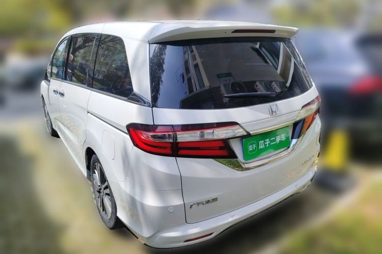 Used Honda Odyssey 2018 2.4L Luxury Edition Rear Left 45 Deg