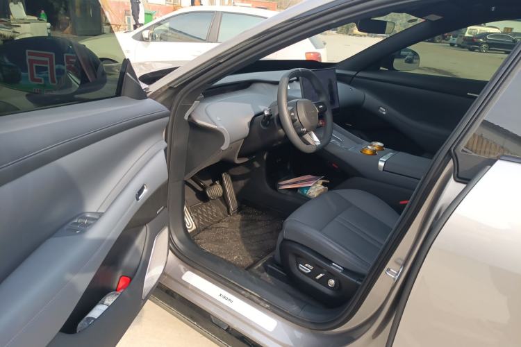 Used Xiaomi Auto YU7 2025 Ultra-Long Range Rear-Wheel Drive Version
