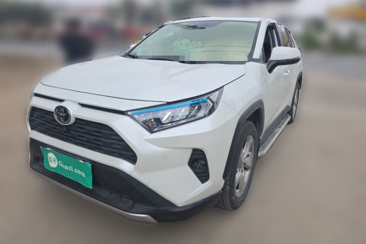 Used Toyota RAV4 2022 2.0L CVT Two-Wheel Drive Fashion Edition