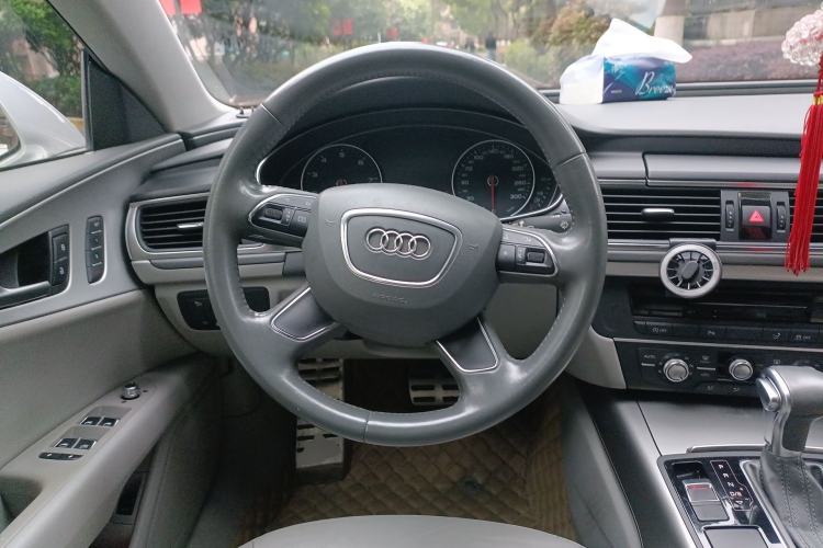 Used Audi A7 2012 2.8FSI quattro Ambition model Steering Wheel
