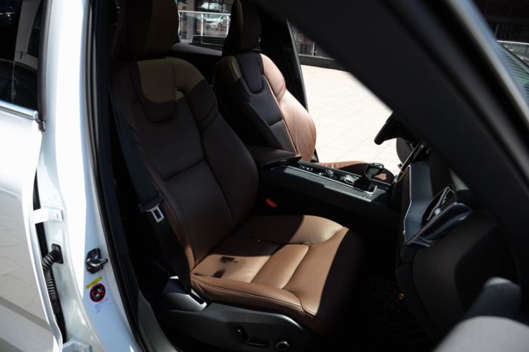 Used Volvo XC60 2019 T5 4x4 Smart Edition China VI Standard
