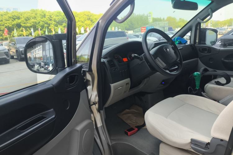 Used FORTHING Lingzhi 2017 M3L 1.6L 7-Seater Comfort Model
