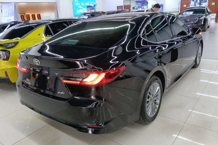 Used Toyota Camry 2024 Dual-Motor 2.0 HE Elite Edition
