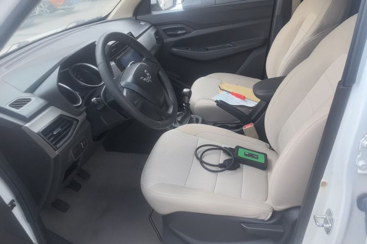 Used Wuling Hongguang 2019 1.5L S Standard Version China VI LAR
