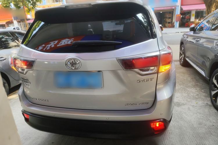 Used Toyota Highlander 2015 2.0T Two-Wheel Drive Luxury Edition 7 Seats