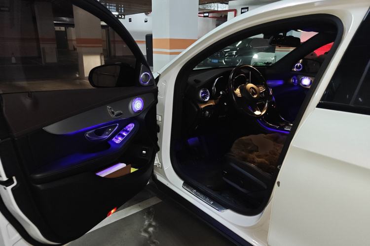 Used Mercedes-Benz GLC Coupe 2017 GLC 200 4MATIC Coupe SUV
