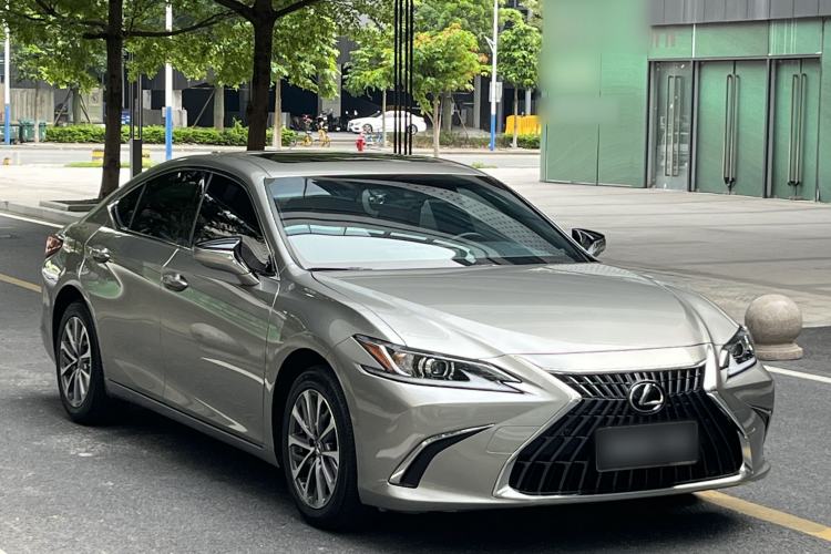 Used Lexus ES 2023 260 Excellence Edition Exterior 3