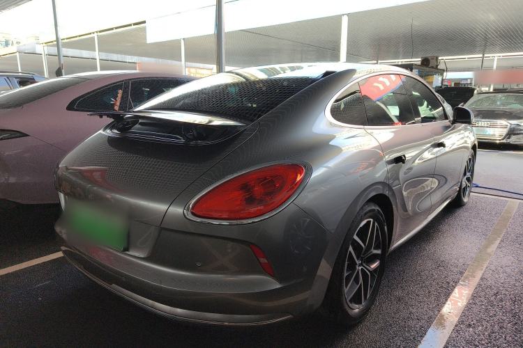 Used ORA Lightning Cat 2022 555 km Luxury Edition
