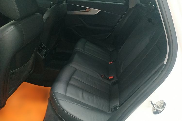 Used Audi A4L 2019 40 TFSI Fashion Version China V