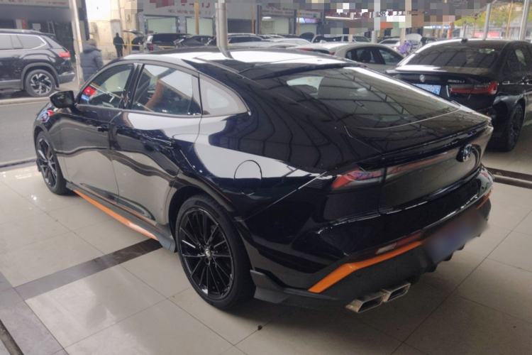 Used Changan UNI-V 2024 1.5T Prestige Sport Edition