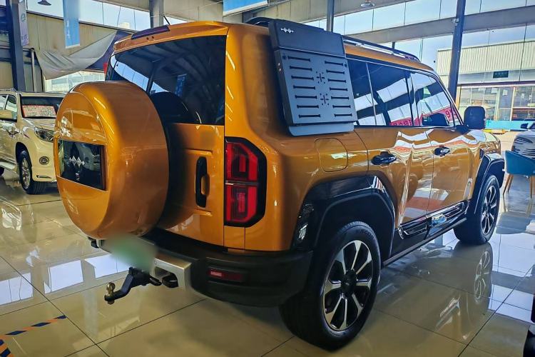 Used Formula Leopard Leopard 5 2023 Navigator Edition
