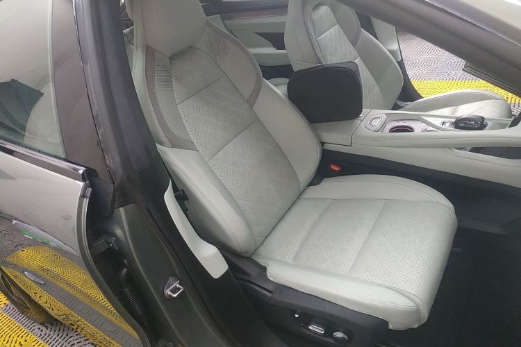 Used Zeekr 001 2025 WE Edition 100 kWh Rear-Wheel Drive