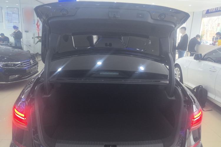 Used Volkswagen Passat 2023 330TSI Starry Luxury Edition
