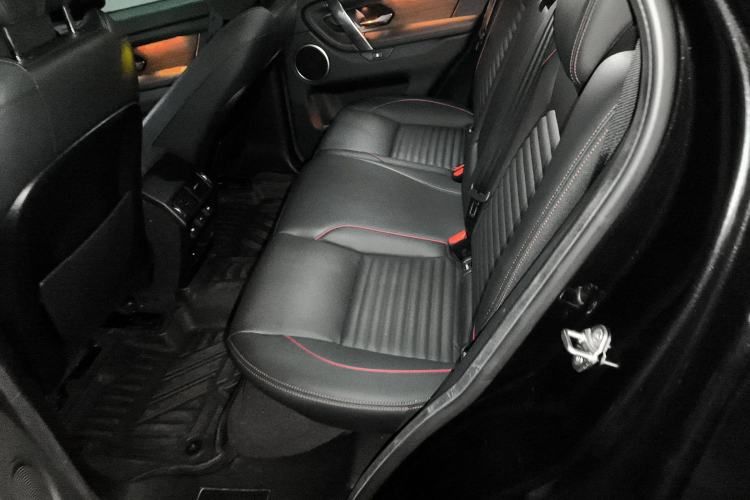 Used Land Rover Discovery Sport 2022 Revised Version 249 PS R-Dynamic S Performance Edition 5 Seats Left Rear Seat