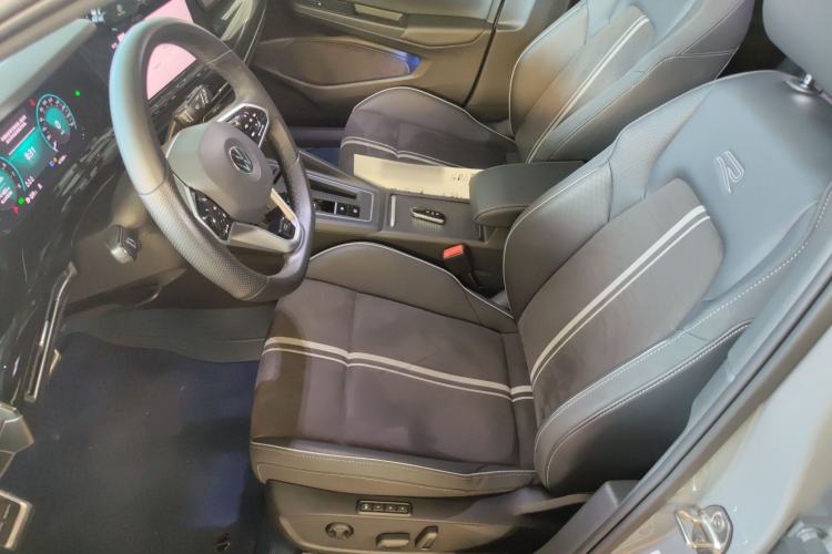 Used Volkswagen Golf 2023 Facelift 280TSI DSG R-Line Lite