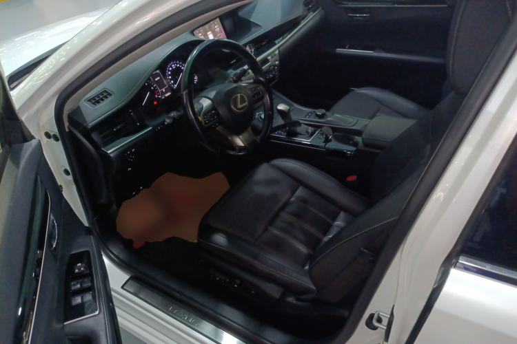 Used Lexus ES 2015 200 Elite Edition
